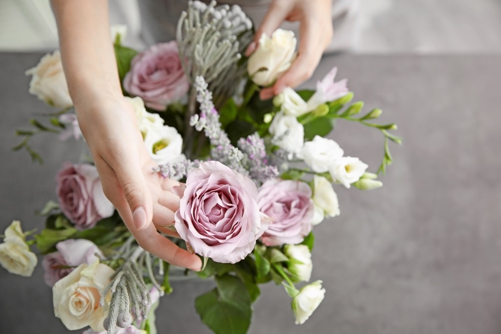 The Art of Floral Arrangement: A Step-by-Step Guide to Creating Stunning Floral&nbsp;Displays