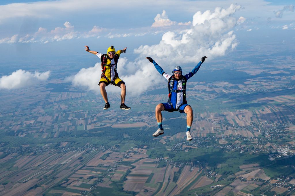 bucket list : skydiving