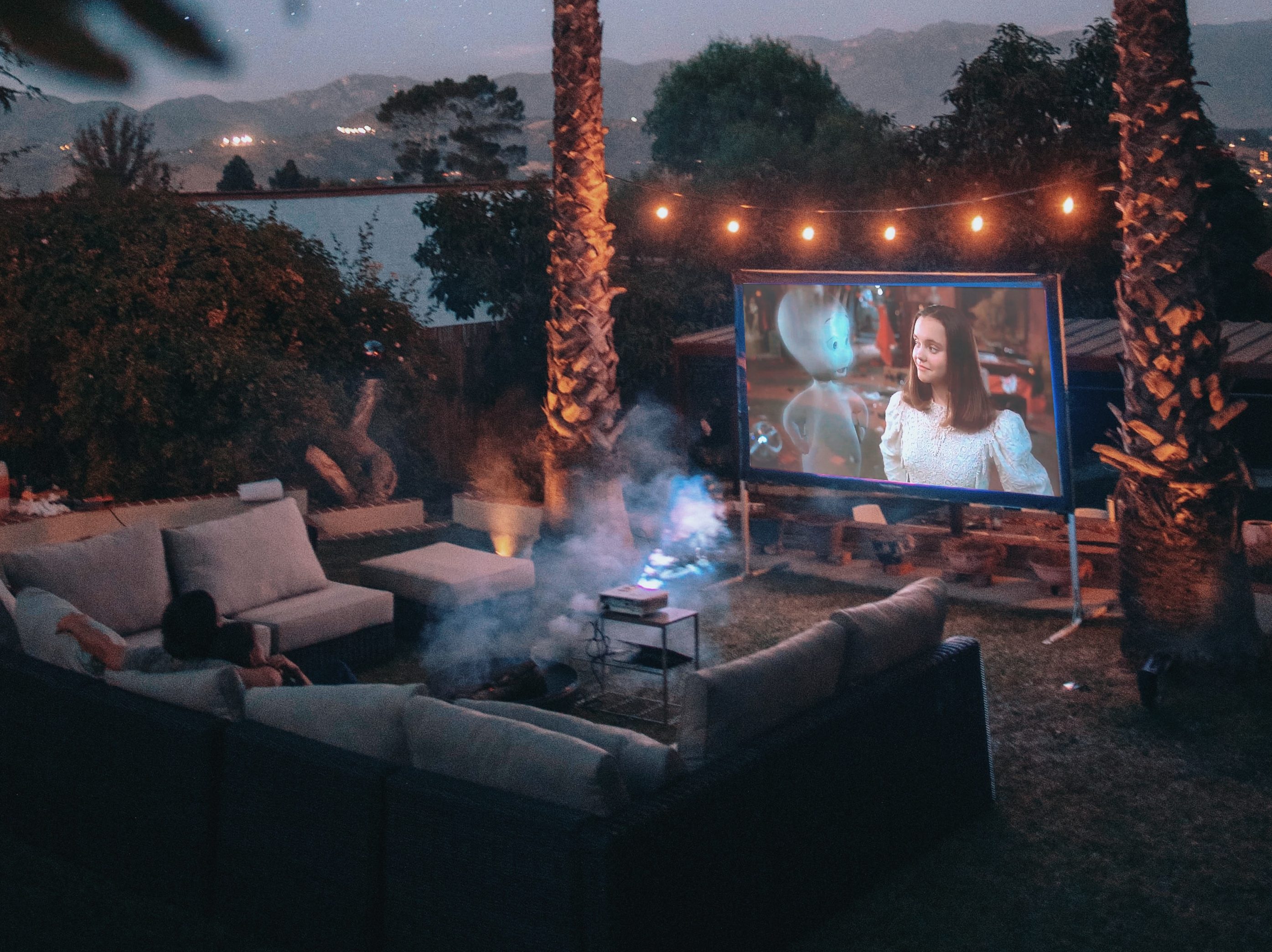 Under the Stars: Tips for Hosting an Epic Outdoor Movie Night